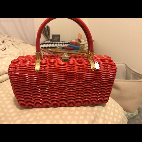 Vintage Handbags - Vintage Wicker Handbag